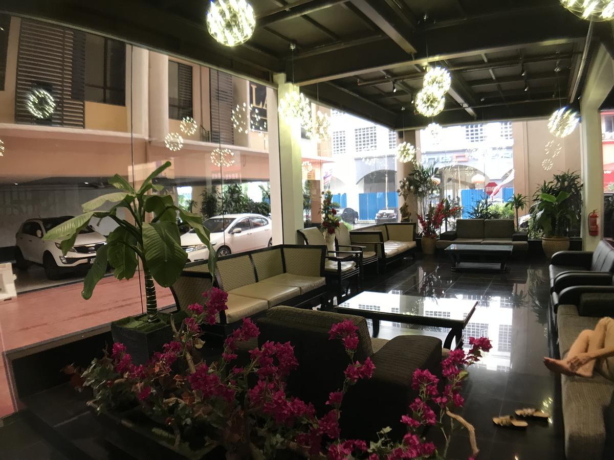 La Boss Hotel Malacca Buitenkant foto