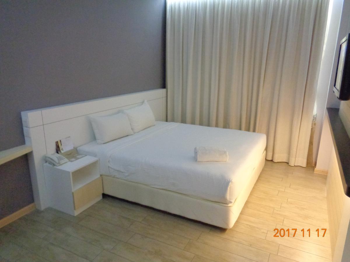 La Boss Hotel Malacca Buitenkant foto