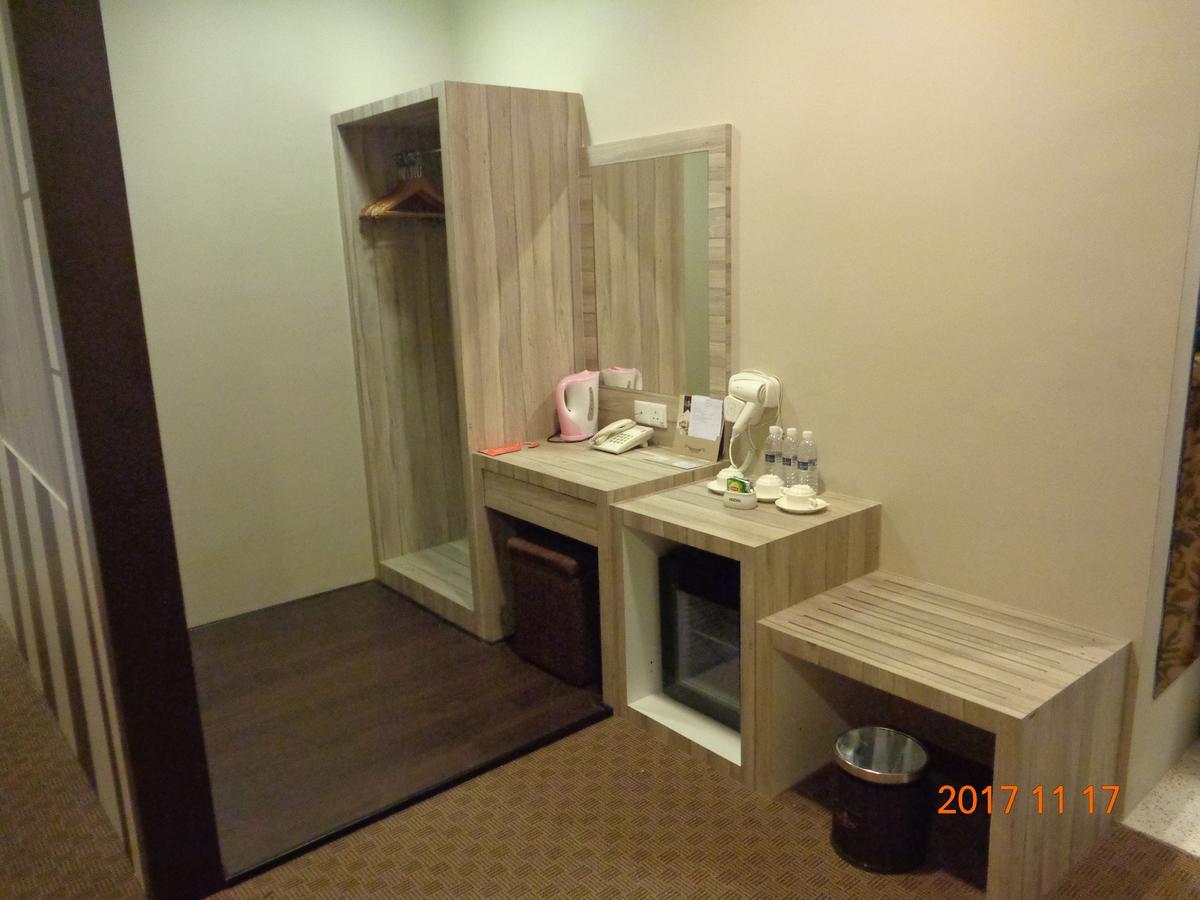 La Boss Hotel Malacca Buitenkant foto