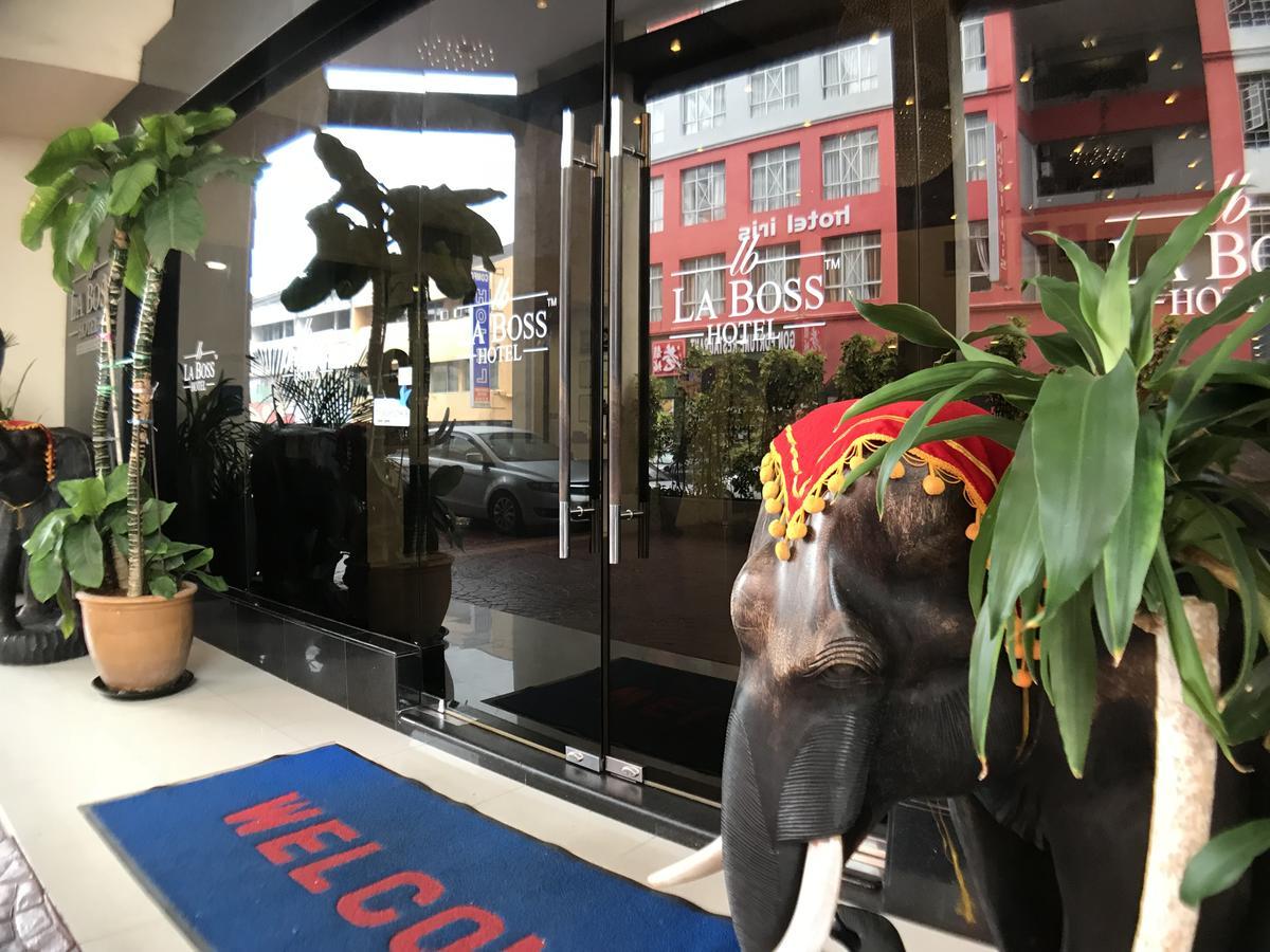 La Boss Hotel Malacca Buitenkant foto