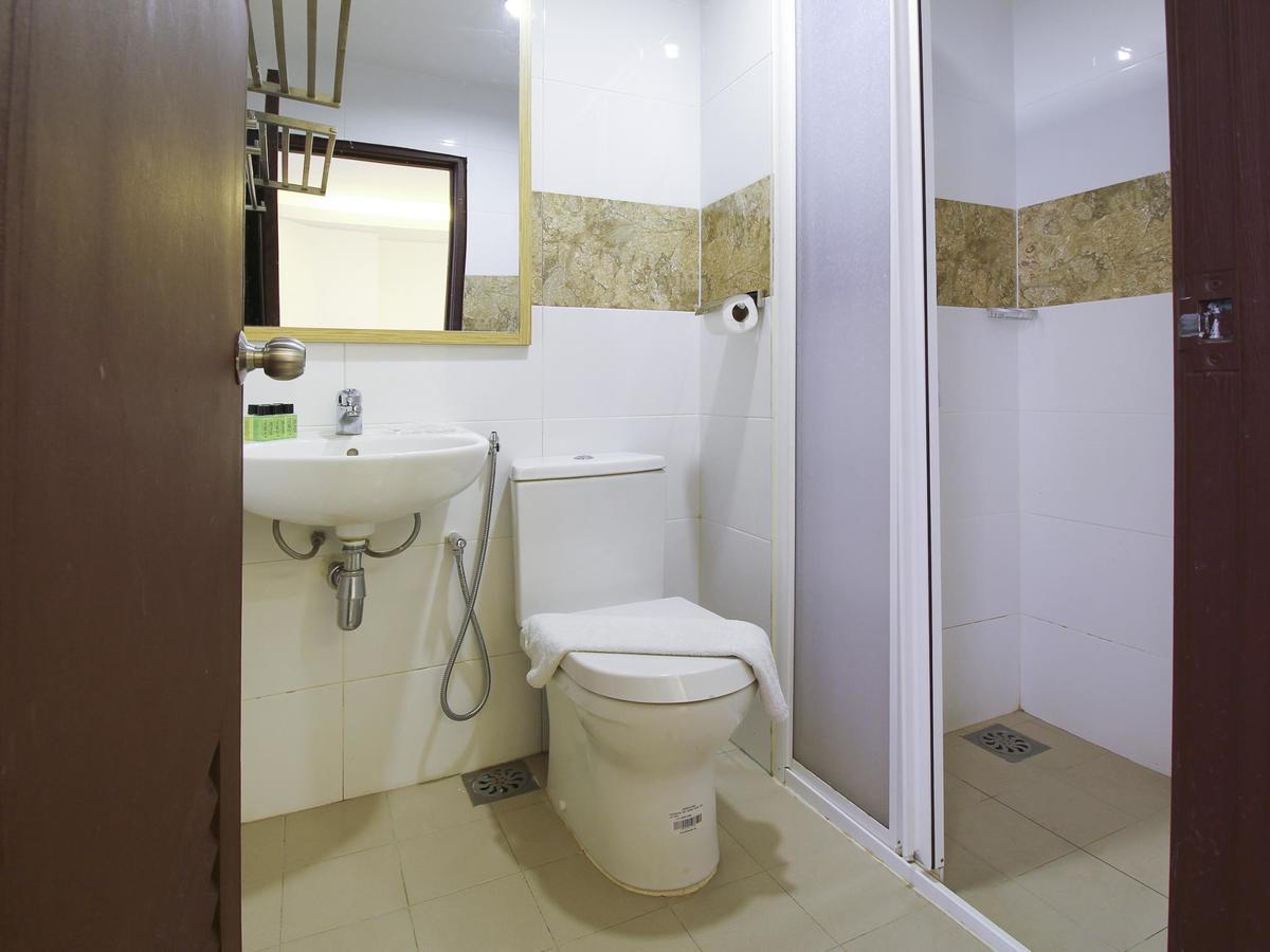 La Boss Hotel Malacca Buitenkant foto