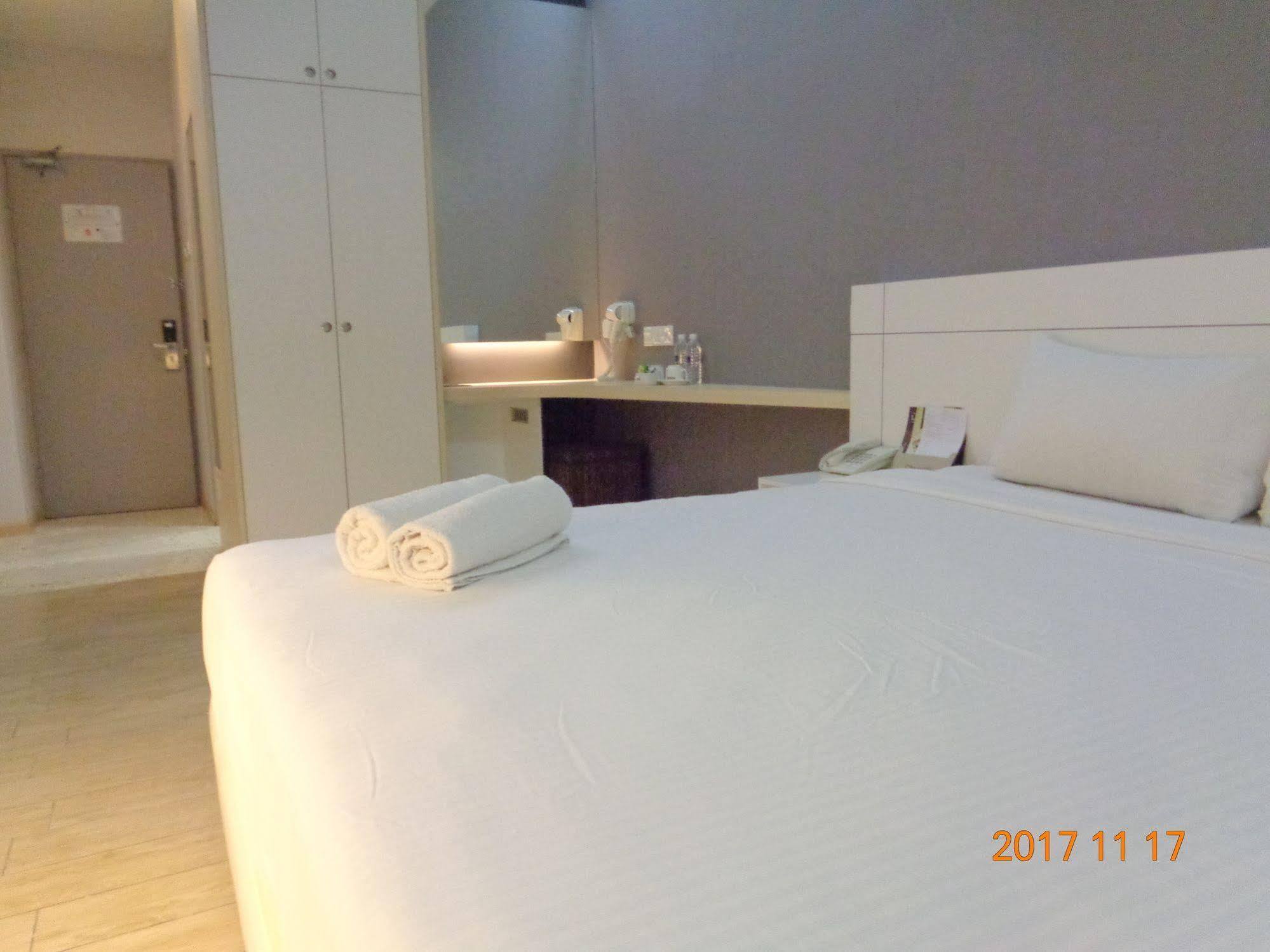 La Boss Hotel Malacca Buitenkant foto