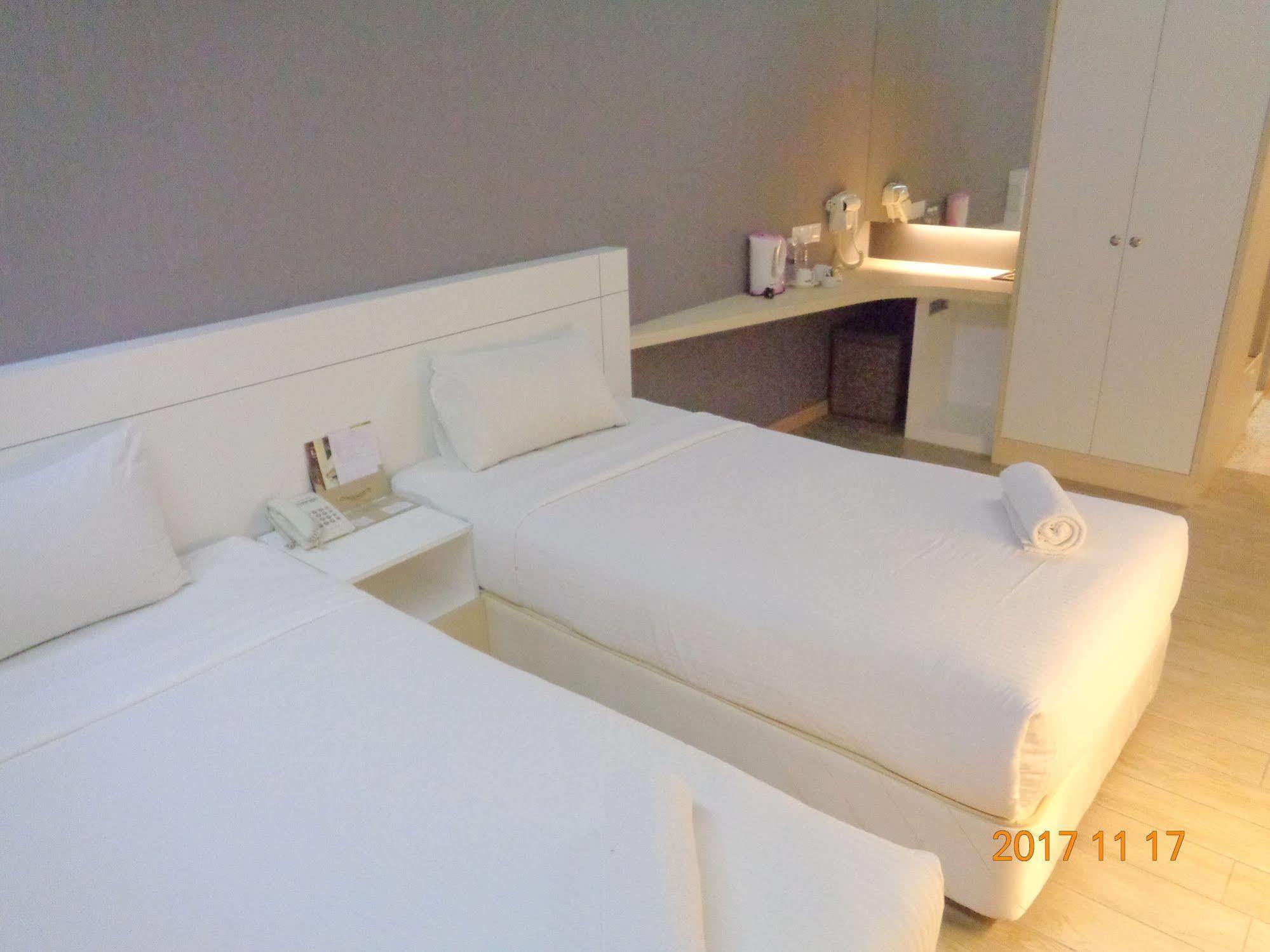 La Boss Hotel Malacca Buitenkant foto
